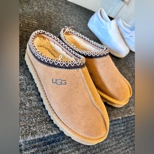Ugg Tasman slippers
